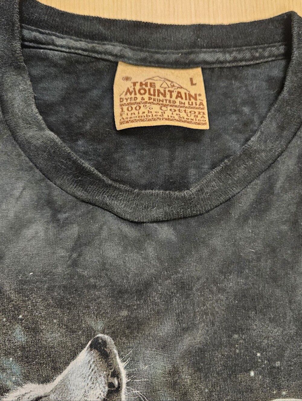 The Mountain Long-Sleeve Wolf Moon Tee - Black, Gray Sz L - Picture 4 of 6